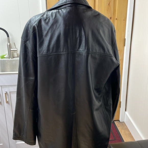 Danier leather men’s leather jacket with Thermolite lining. Size medium. - Picture 3 of 8